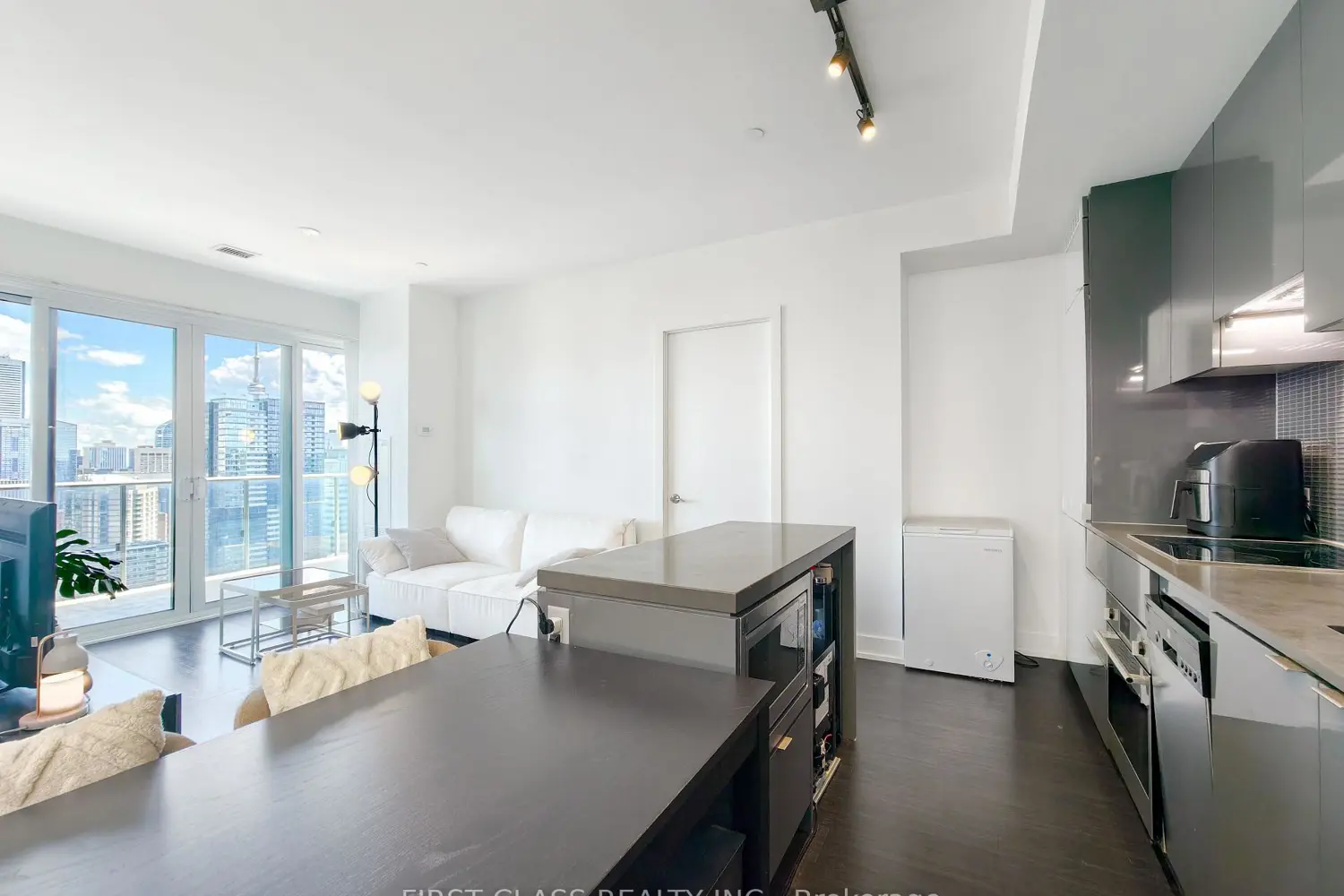 7 Grenville Street 3611 photo 3