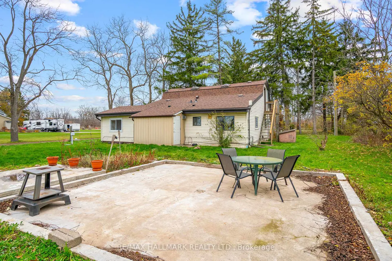 231 Point Abino Road photo 2