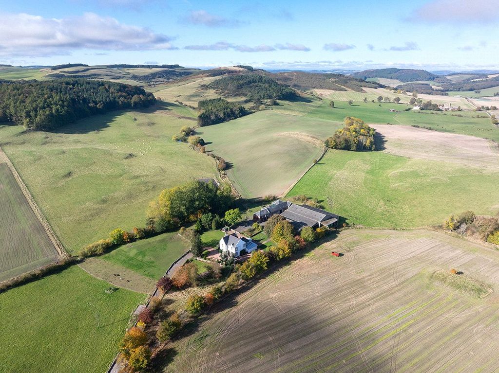 4 bed equestrian for saleCunnoquhie Mill, Ladybank, Cupar, Fife KY15
