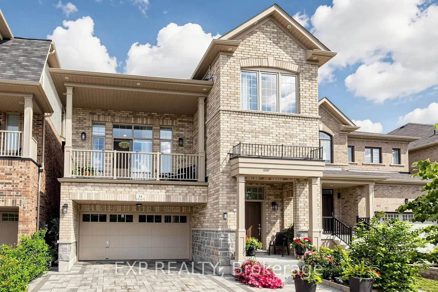 34 Buttonleaf Crescent