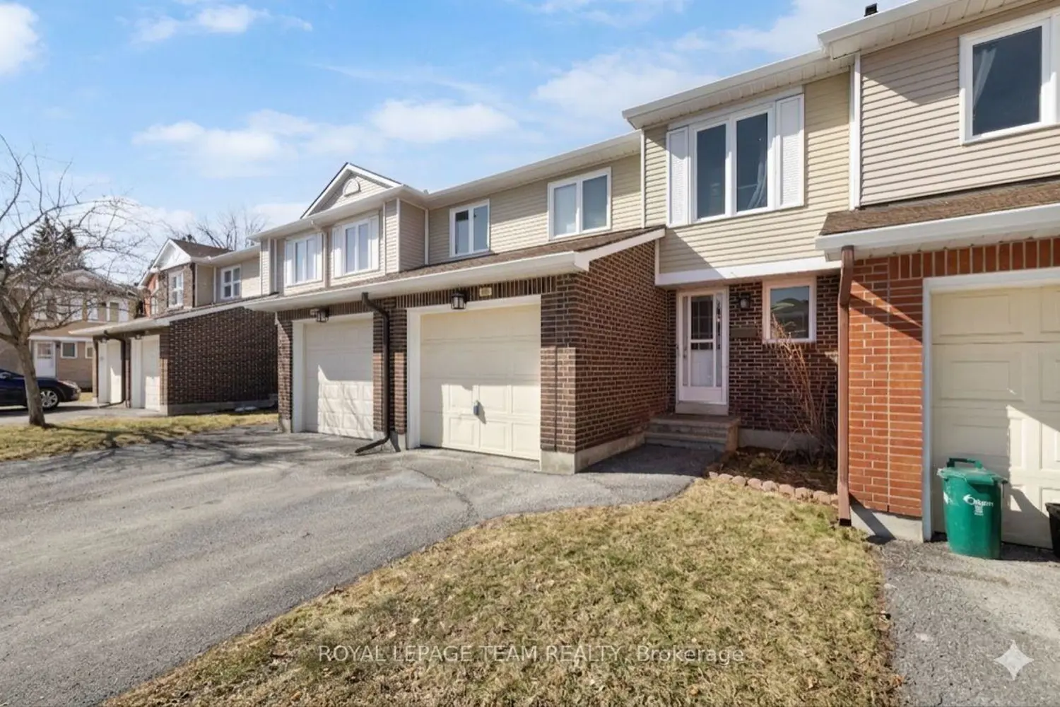 10 Millrise Lane E photo 2