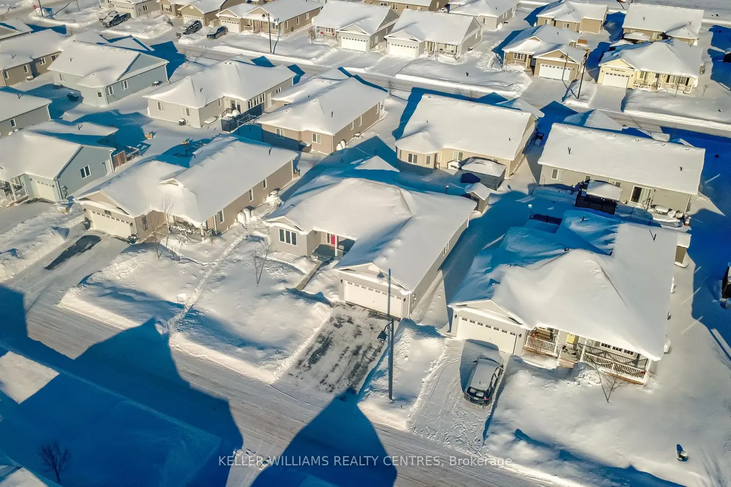 10 Sinclair Crescent photo 4