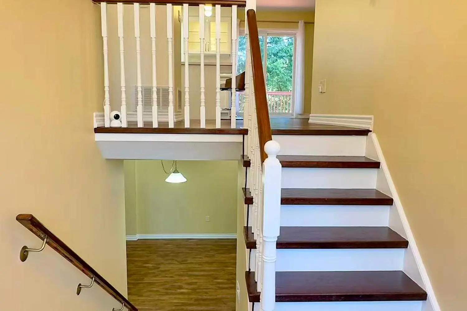 14 Bay Court