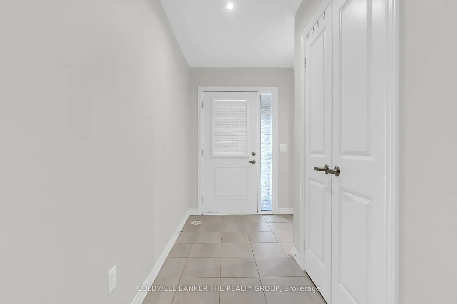 50 Edinburgh Drive 8 photo 4