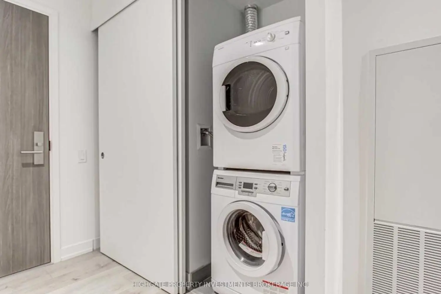 161 Roehampton Avenue 228 photo 4