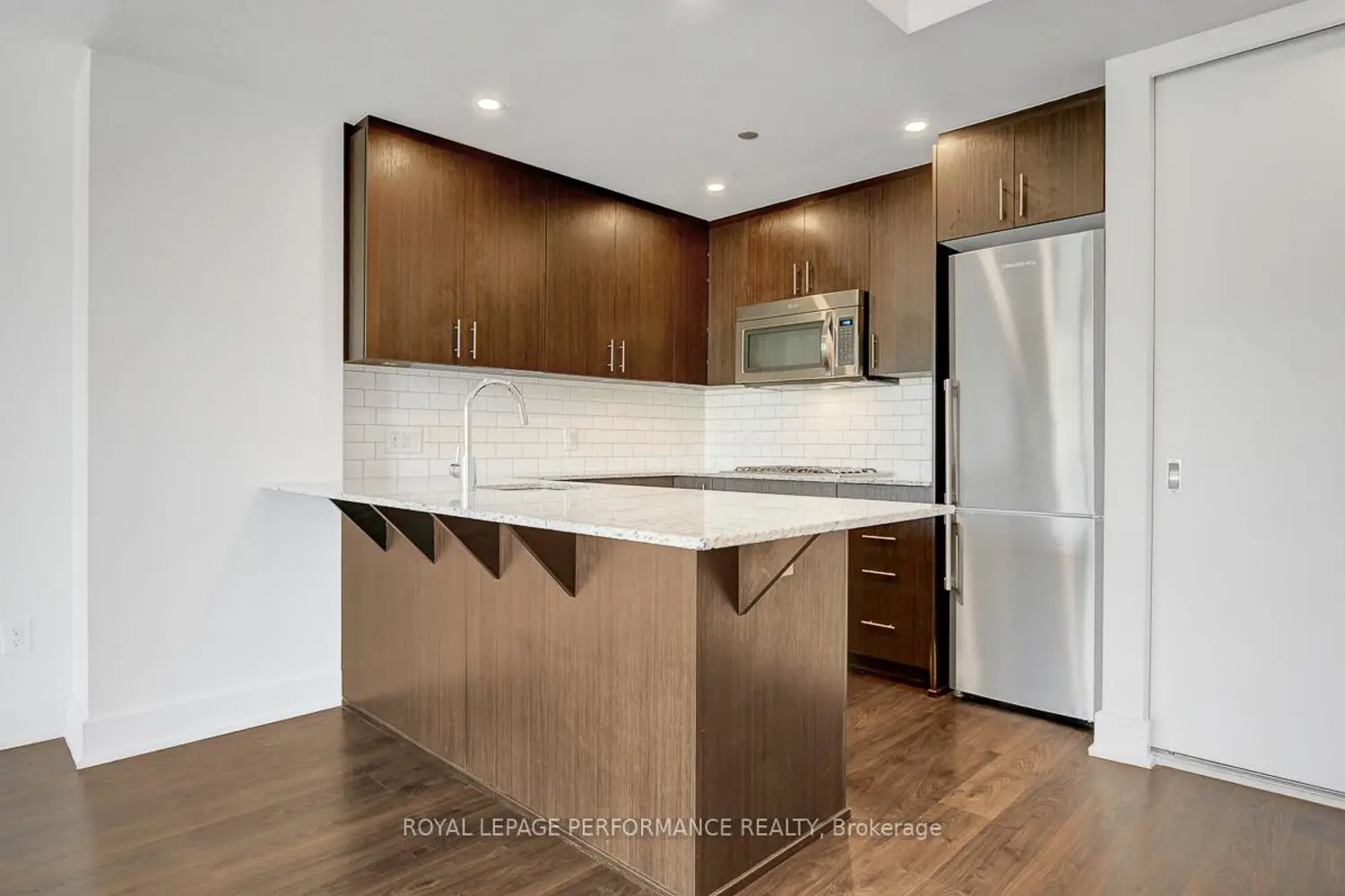 7 Marquette Avenue 413 photo 4