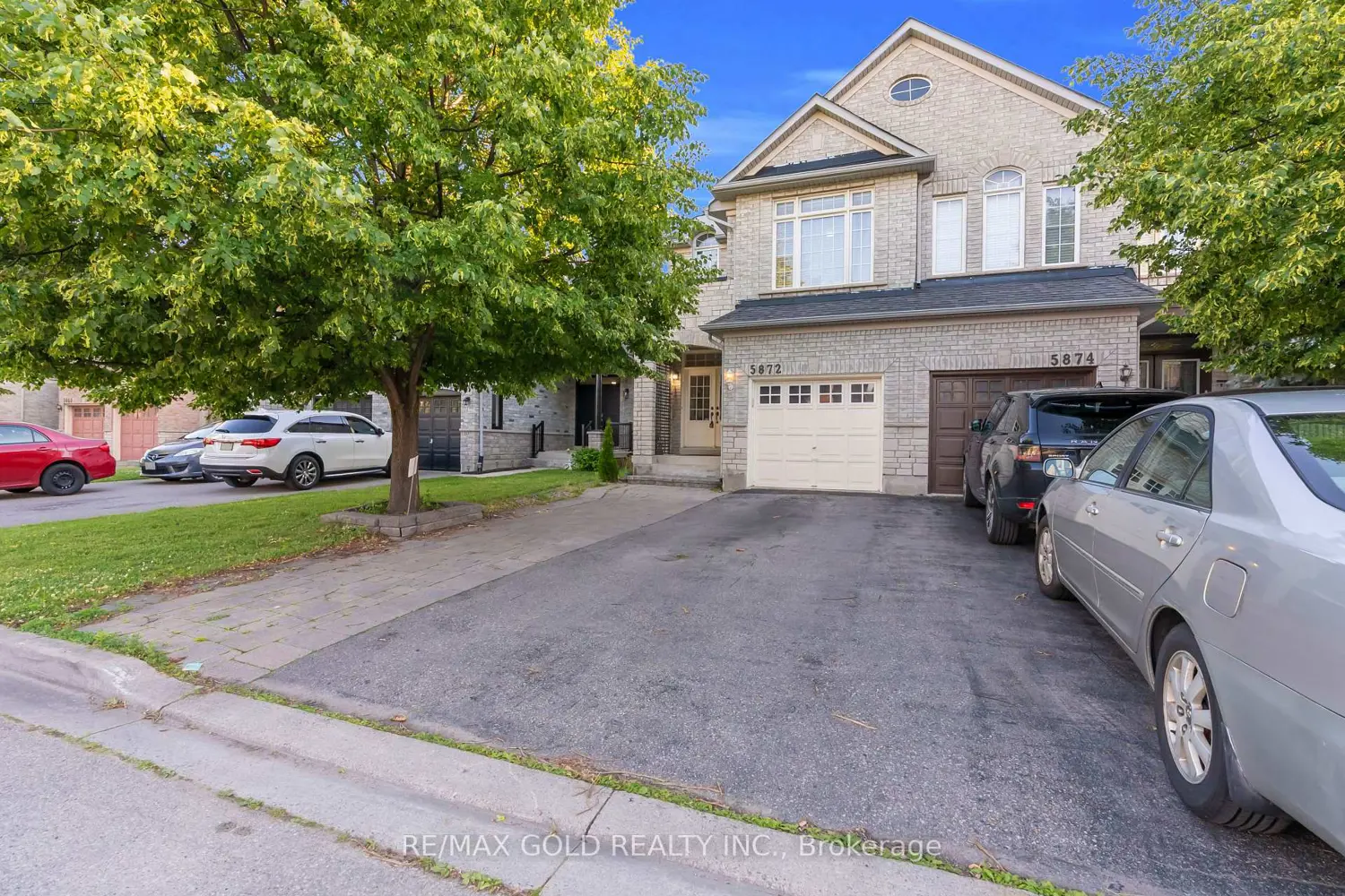 5872 Yachtsman Crossing Boulevard