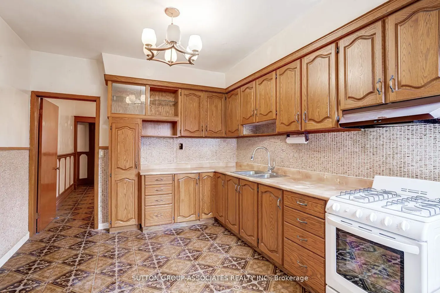 97 Pendrith Street photo 5