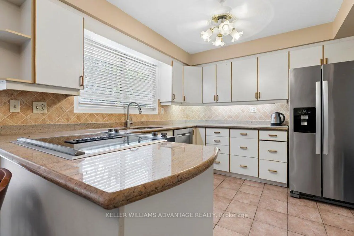 2192 Castlestone Court photo 5