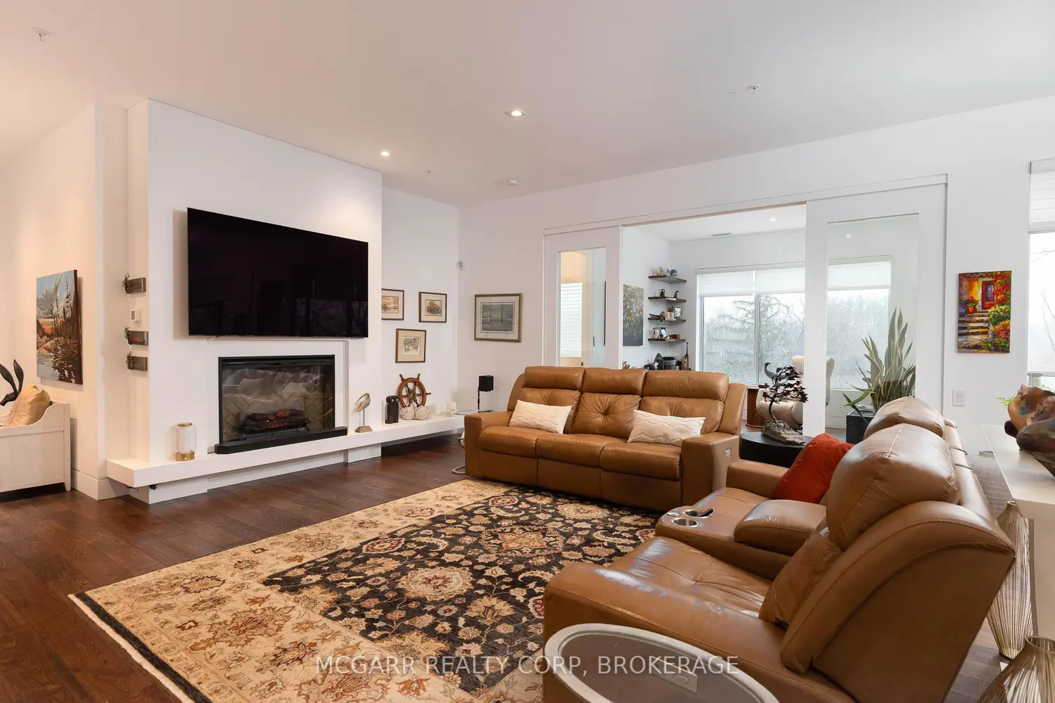 77 Yates Street 401