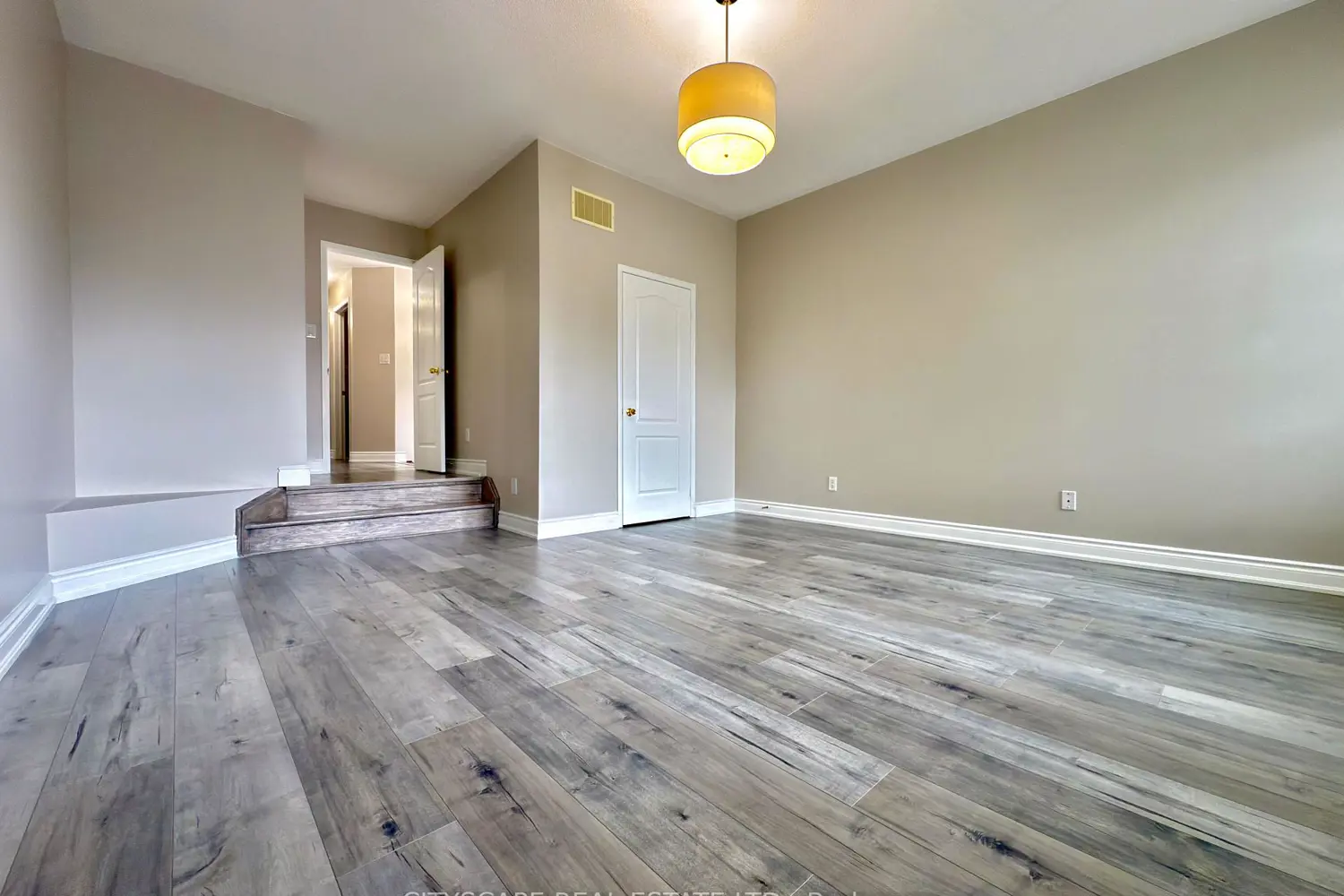 5409 Bestview Way photo 5