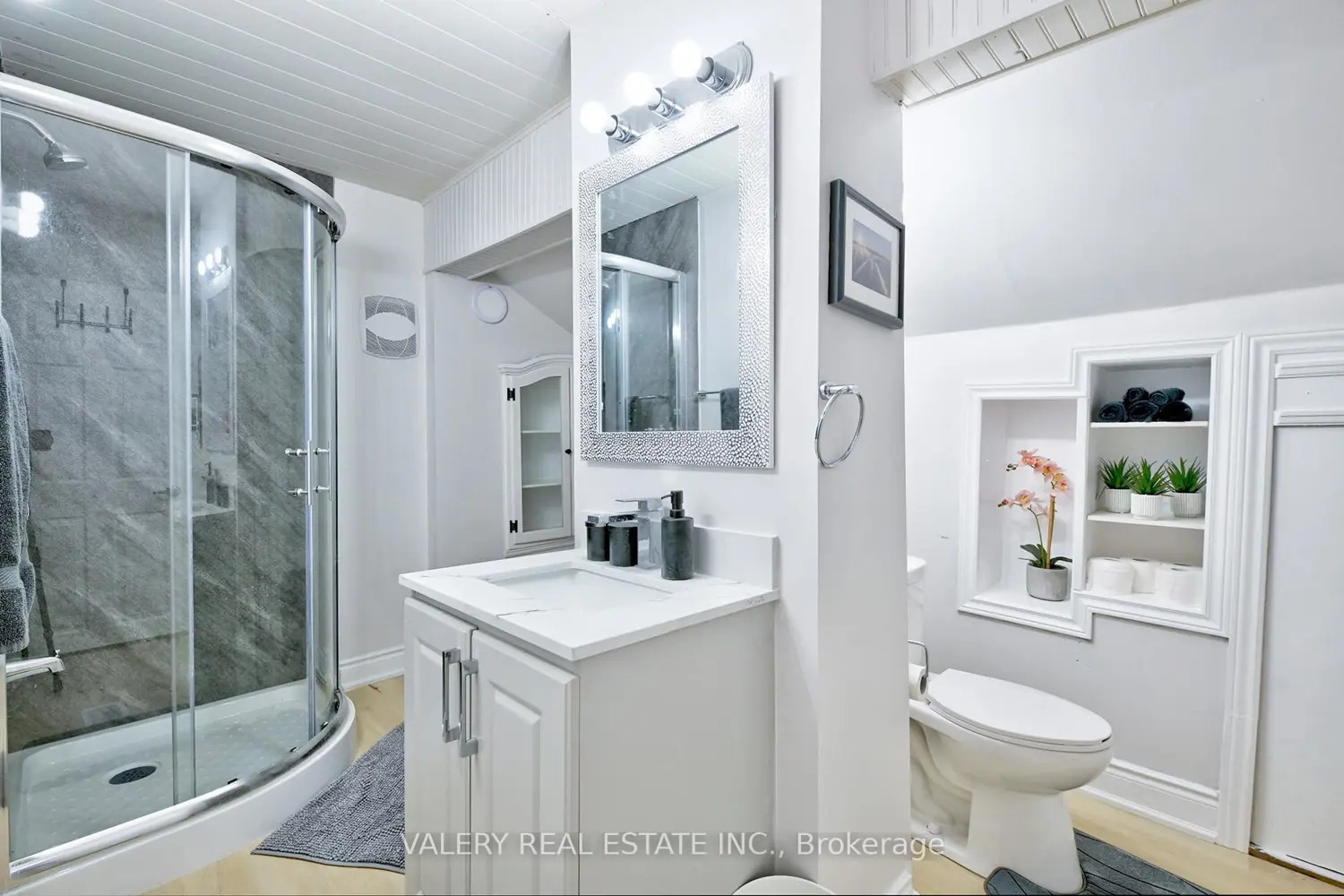 2314 Belyea Street photo 5