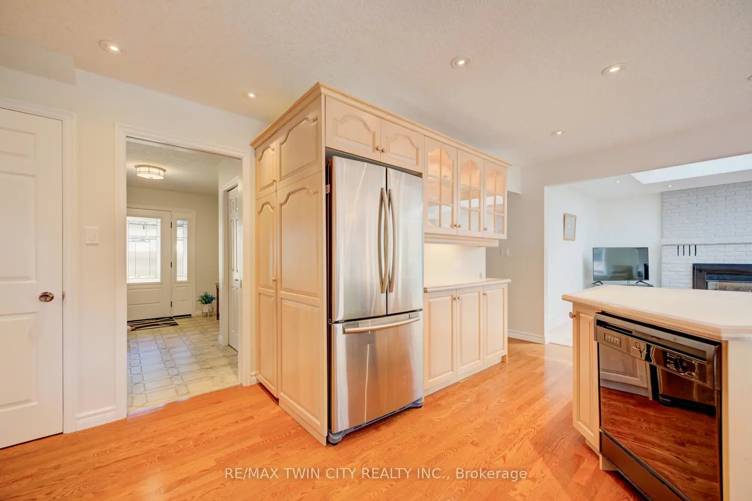 54 Stonegate Drive photo 5