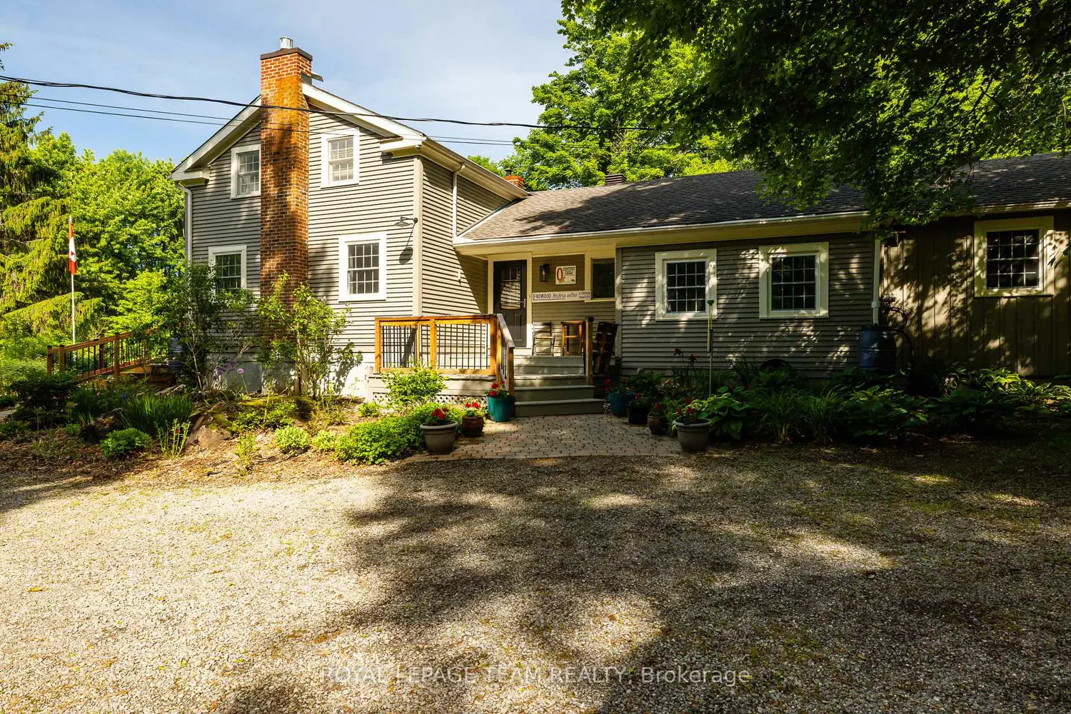 373 Craig Road photo 4