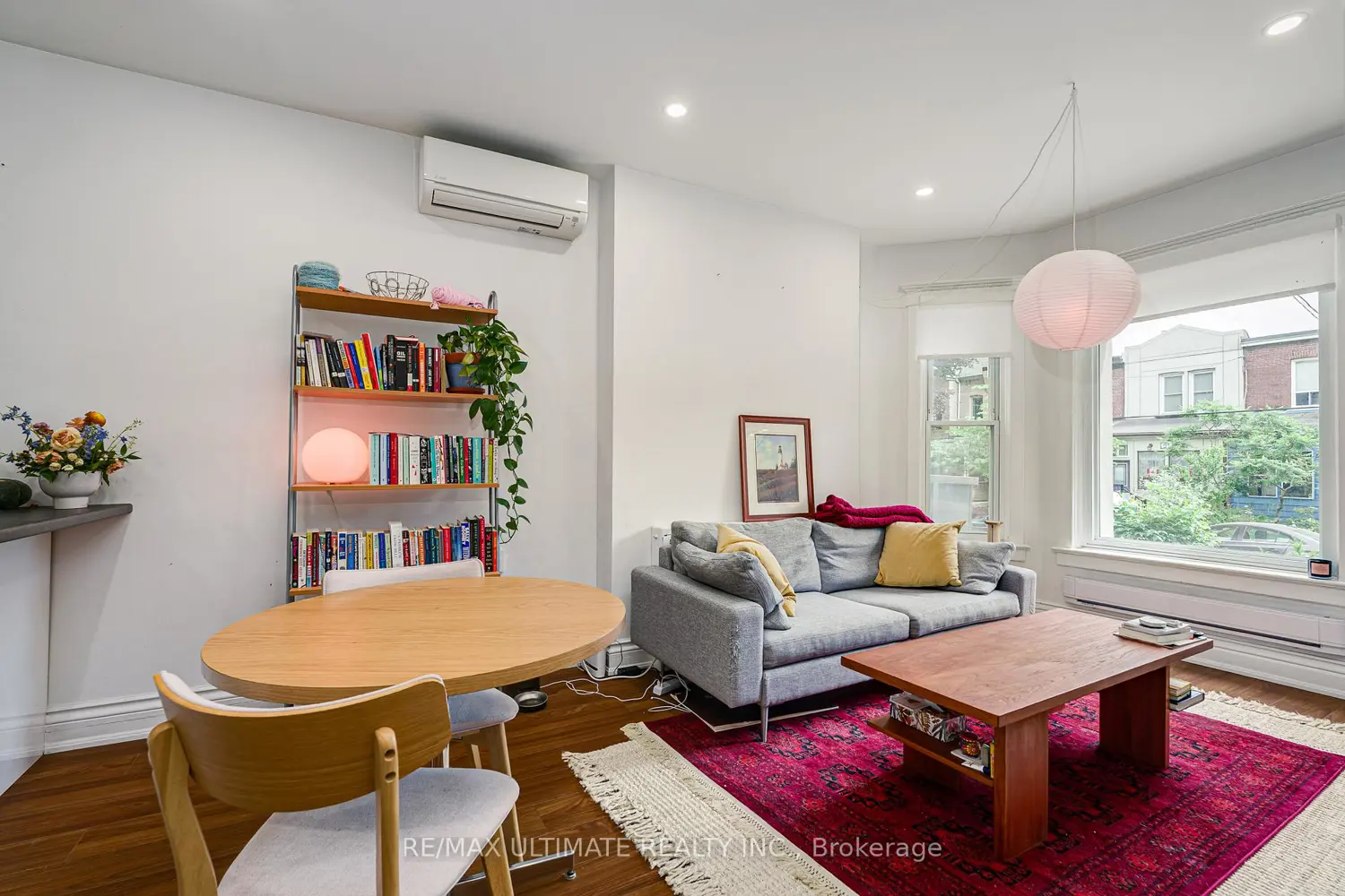 56 Wright Avenue photo 4
