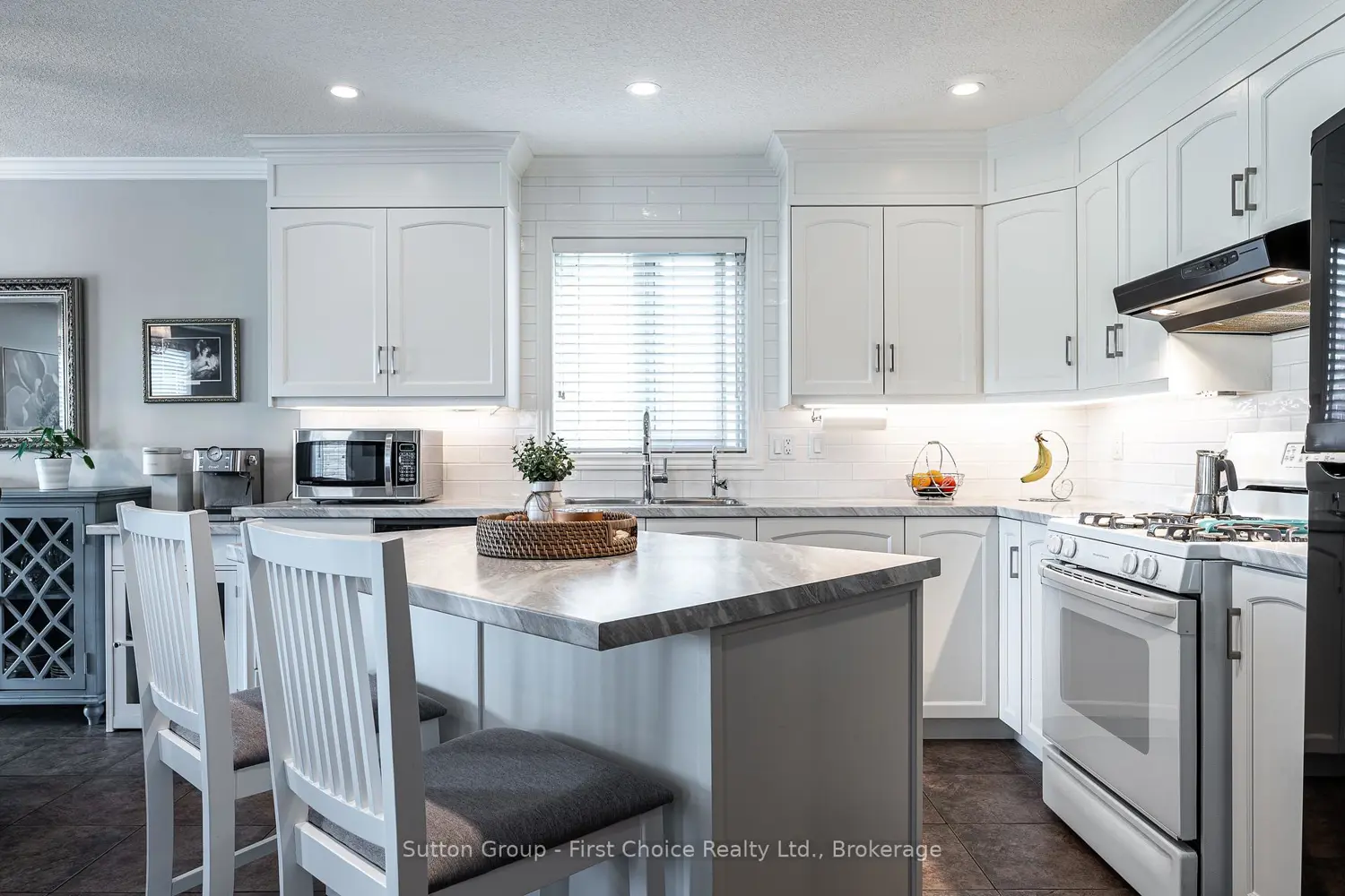 175 Franklin Drive photo 5