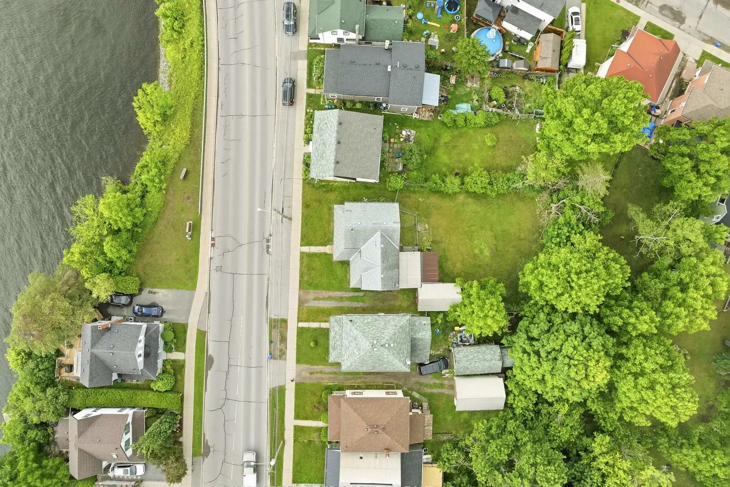 76 Grand Road photo 4