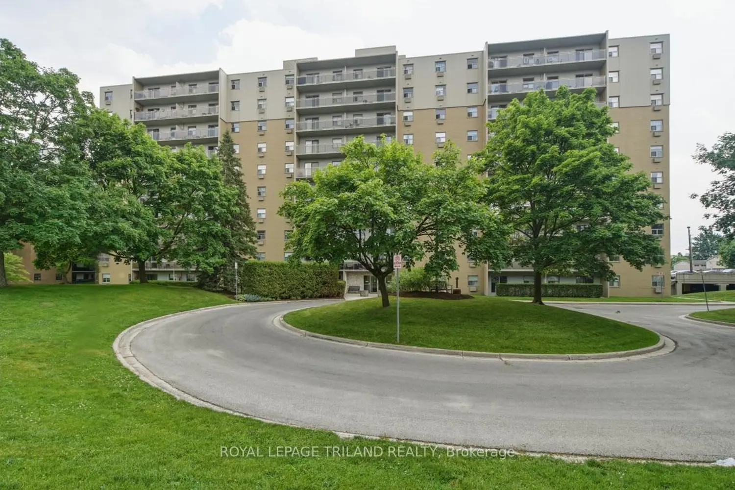 931 Wonderland Road 312