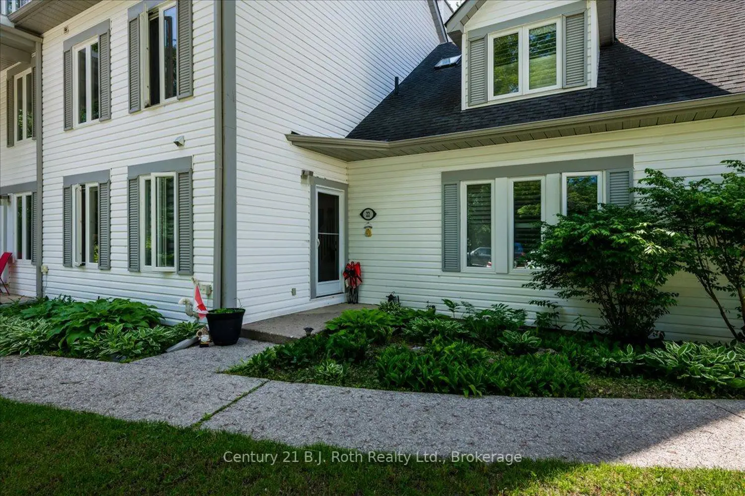22 Wasaga Woods Circle B7 photo 3