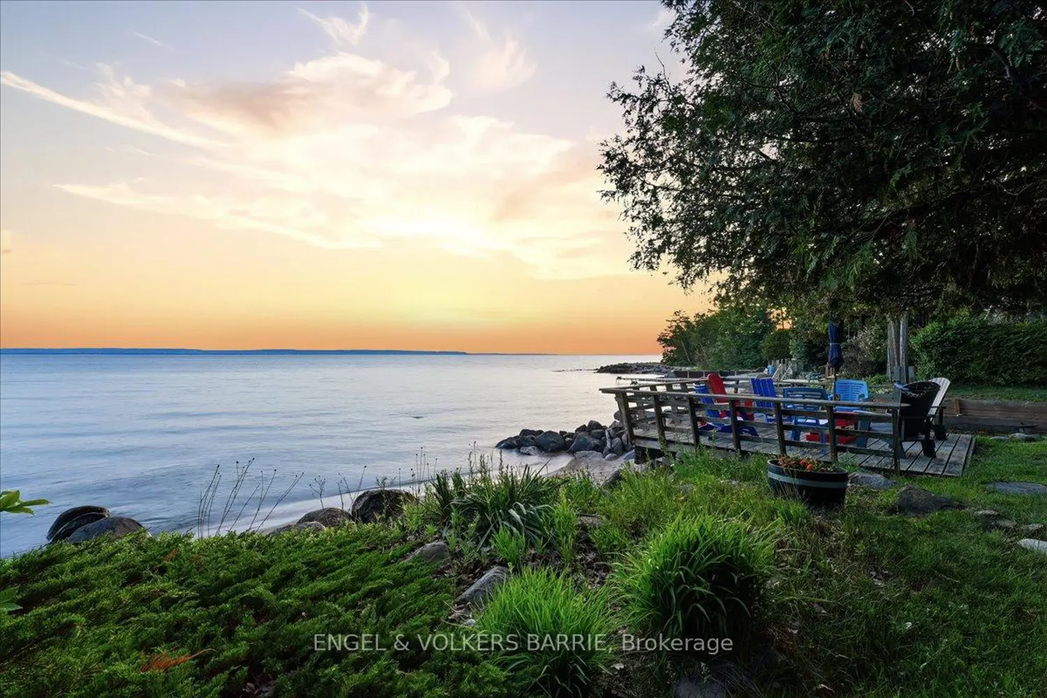 1784 Tiny Beaches Road photo 3