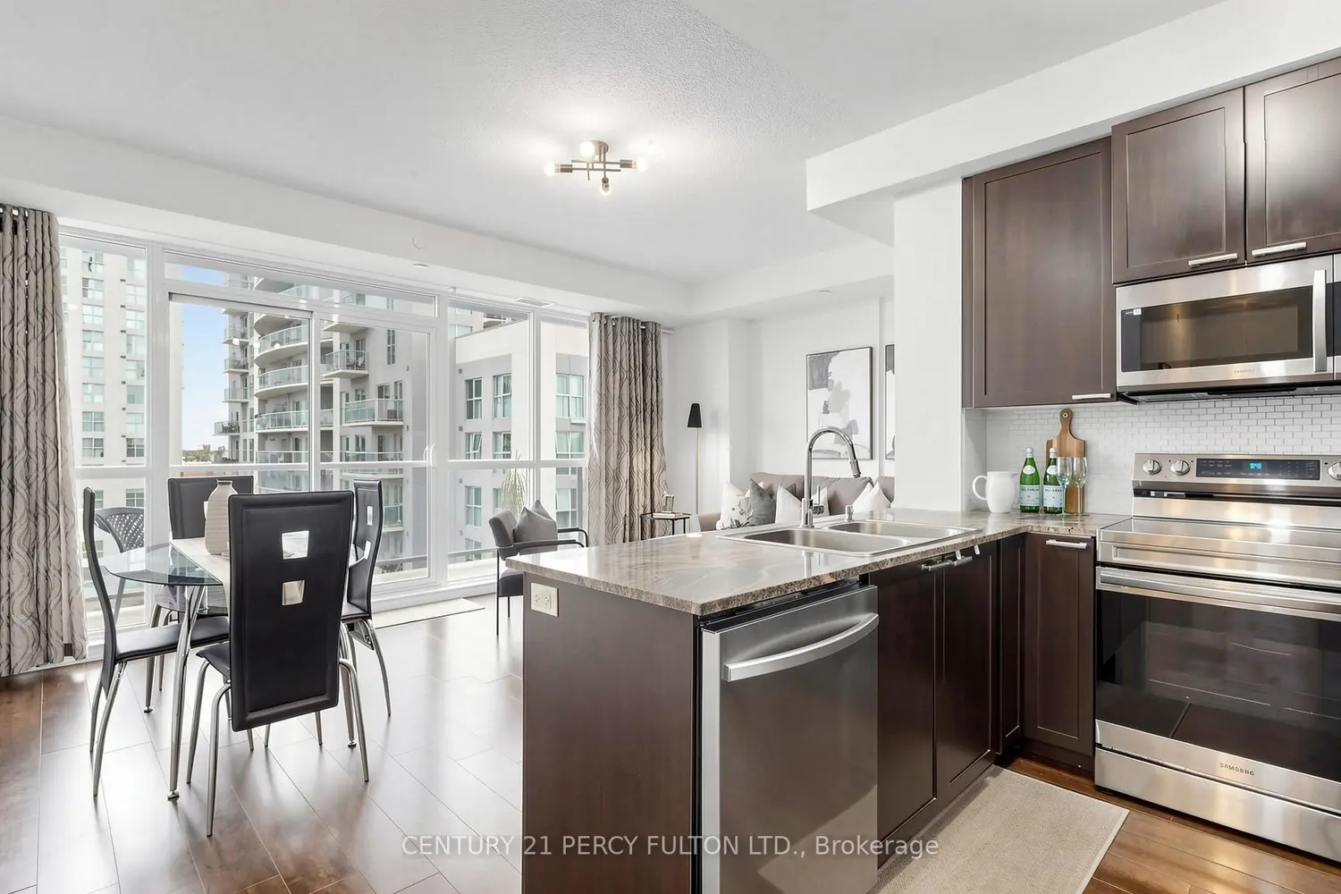 1328 Birchmount Road 802 photo 4