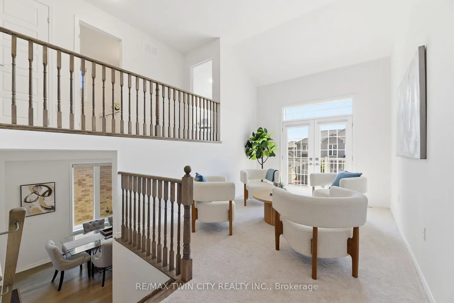 46 Munro Circle photo 2