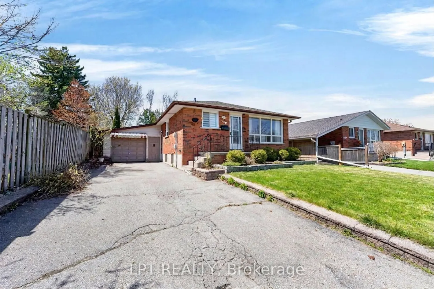 340 Fairlawn Street photo 2