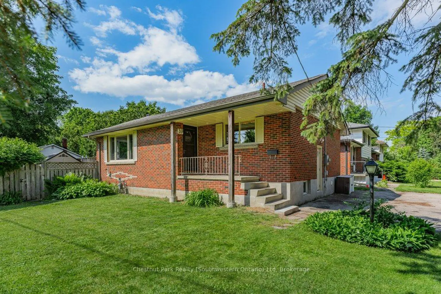 39 Cedar Street photo 5