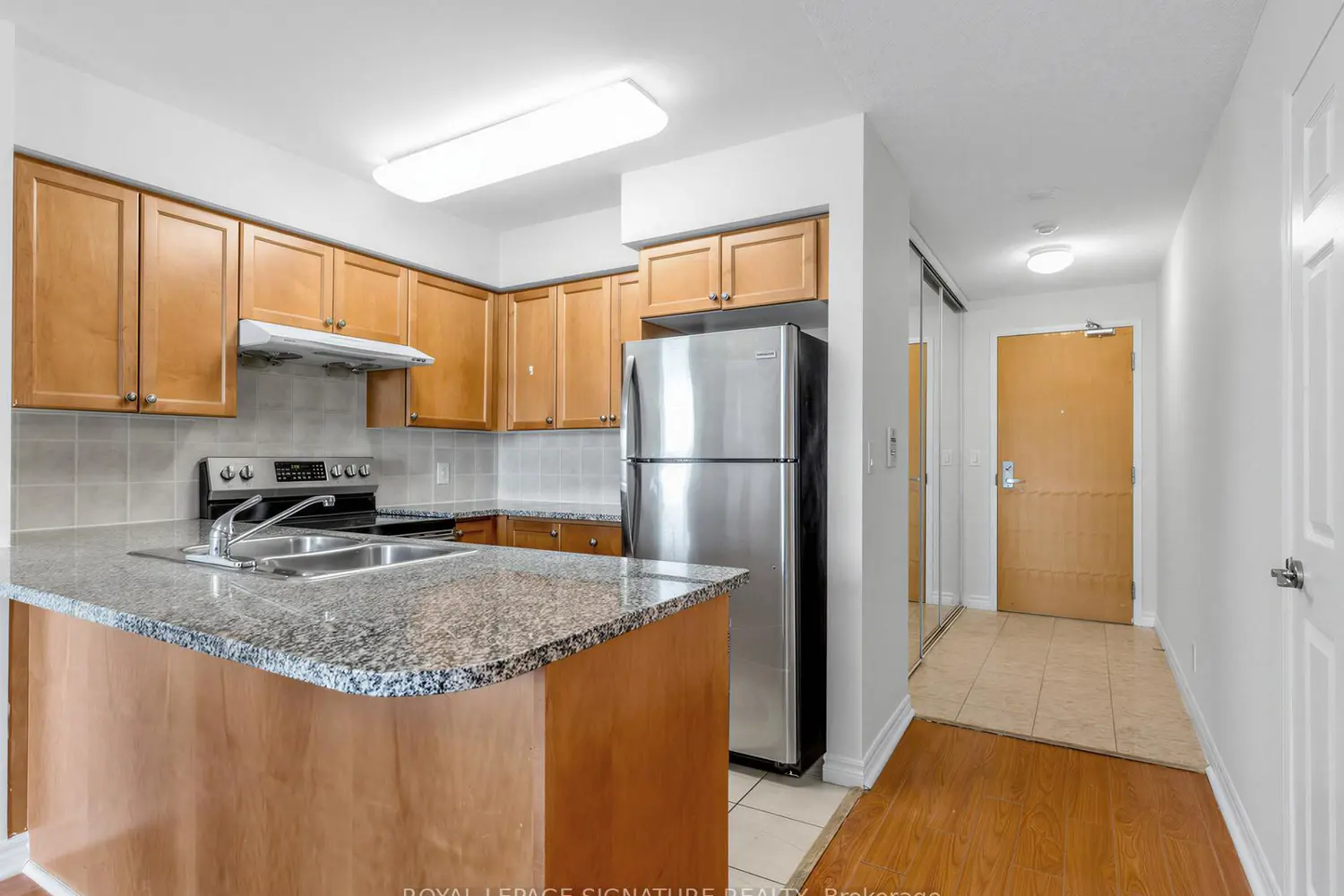 68 Grangeway Avenue 1512 photo 3