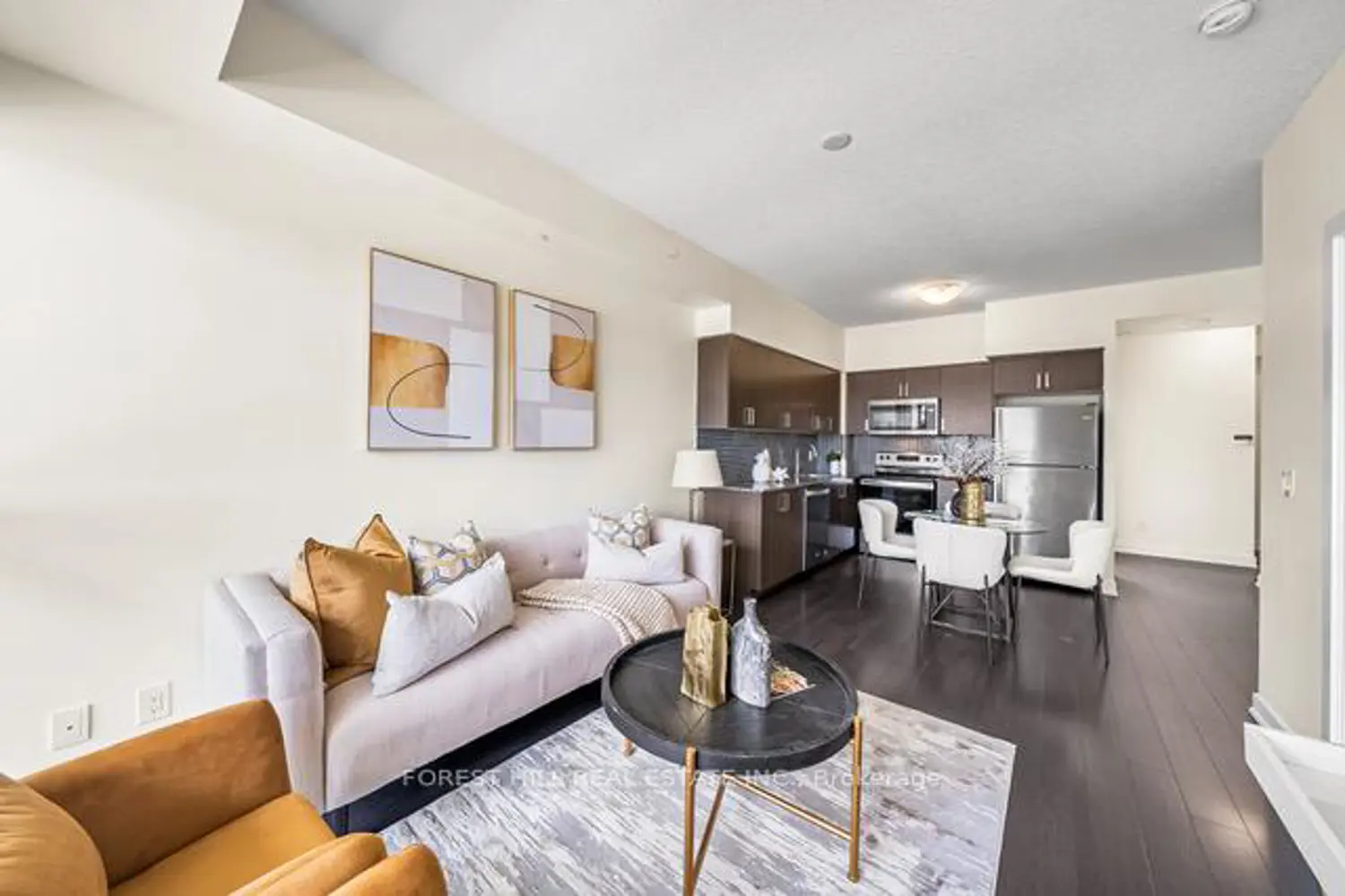 1603 Eglinton Avenue 319 photo 5
