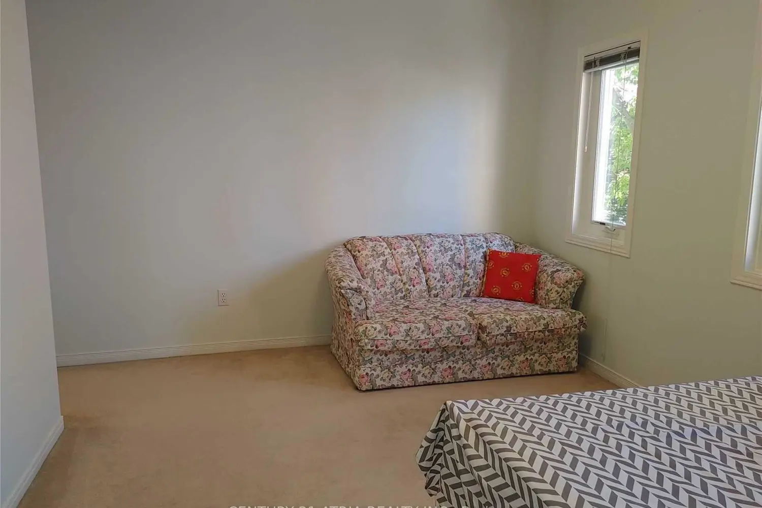 76 Ellesmere Street photo 2