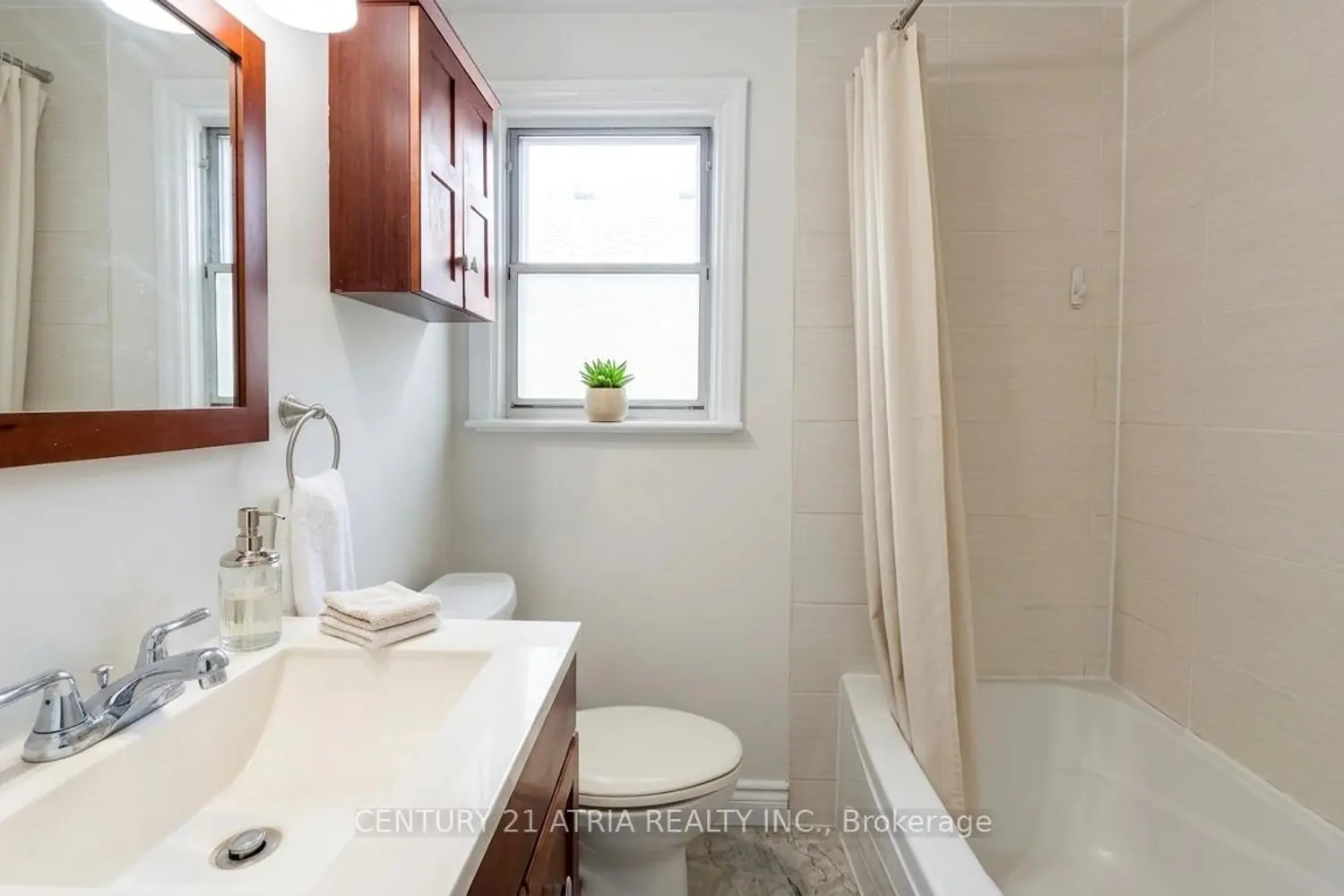 115 Ellington Drive photo 5