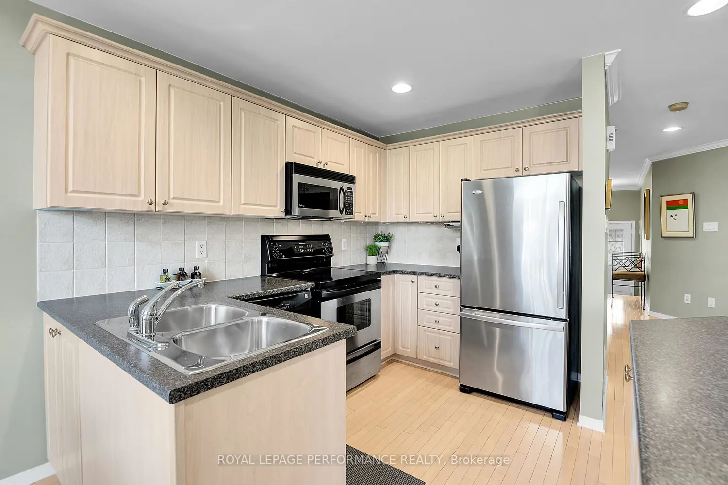 2104 Liska Street photo 2