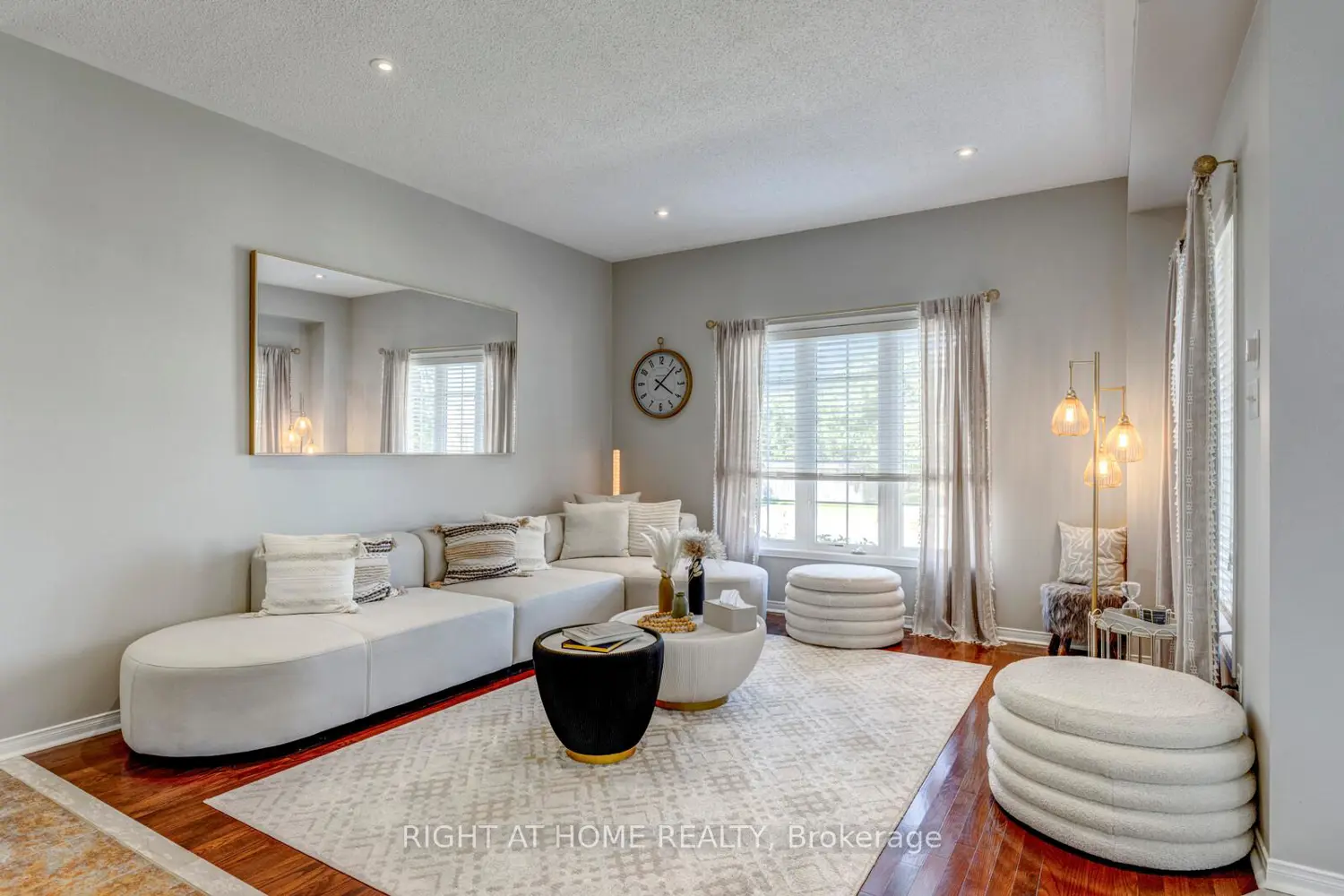4936 Sebastian Drive photo 5