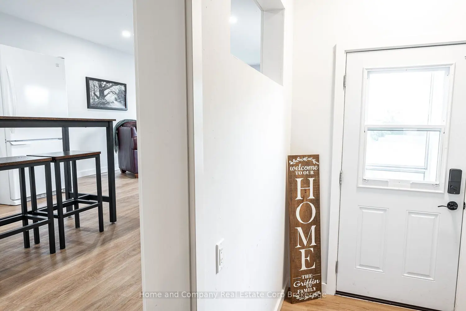 154 Maple Street photo 2