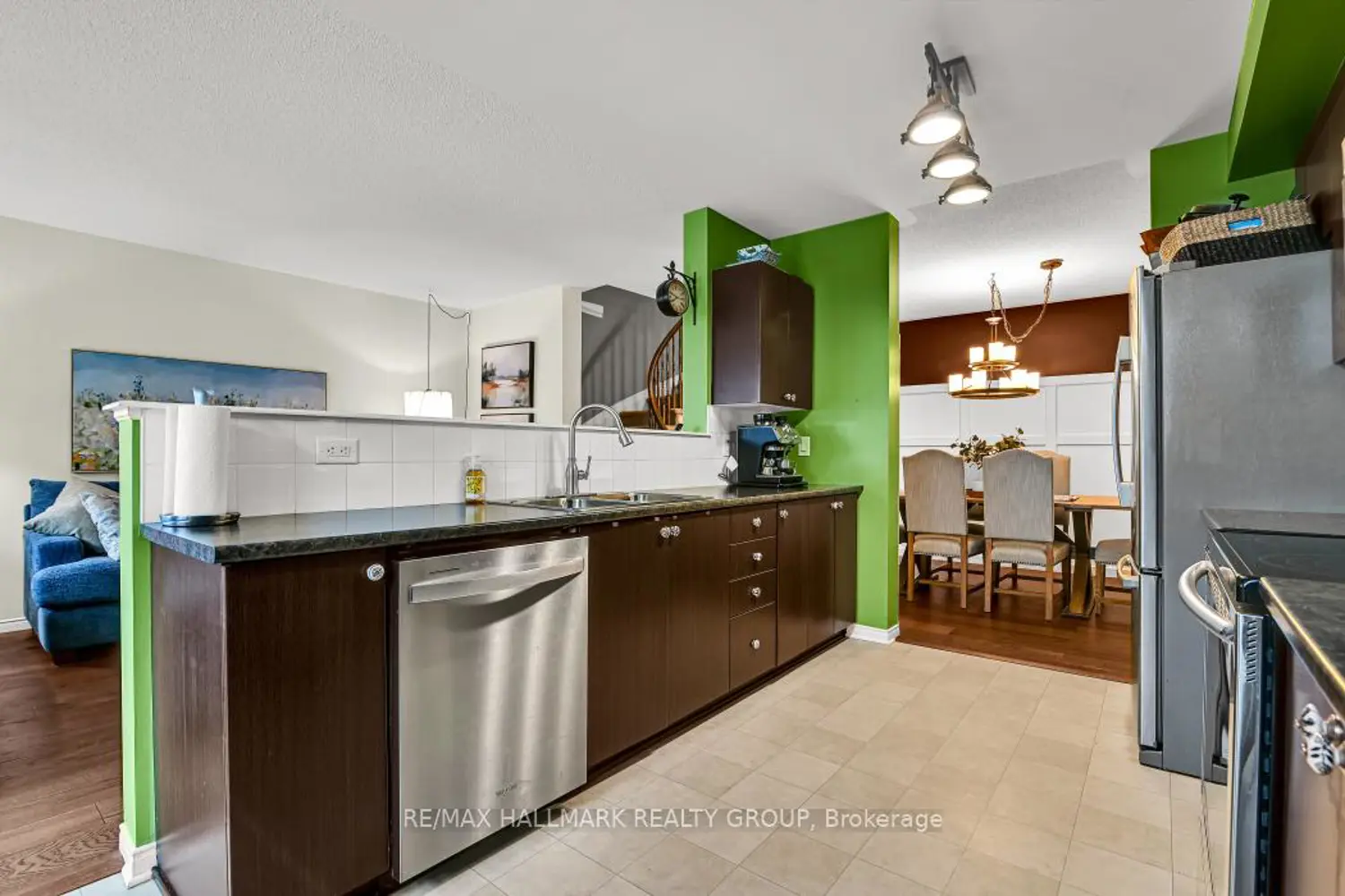 679 Percifor Way photo 3