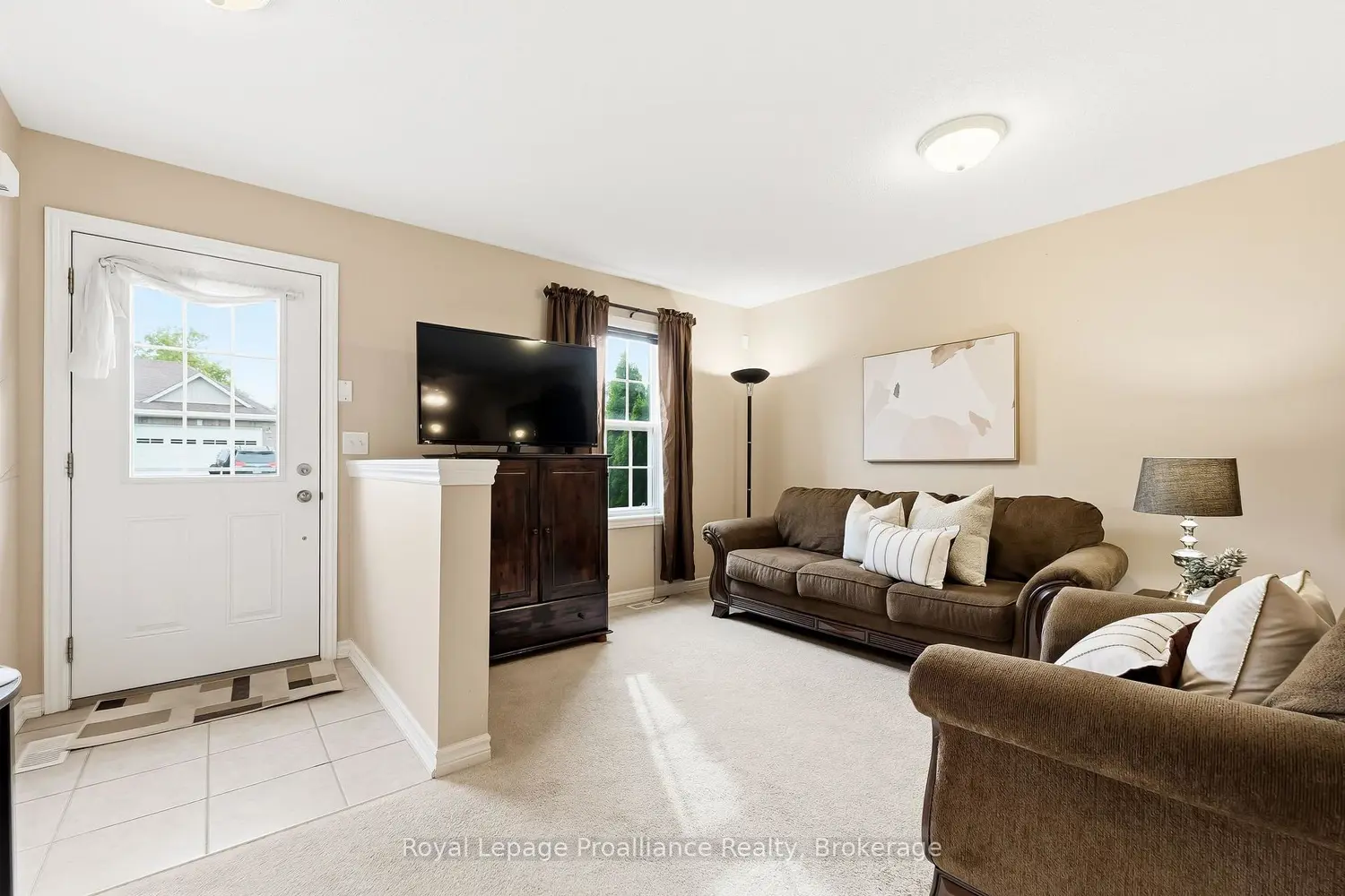 23 Empire Boulevard photo 3