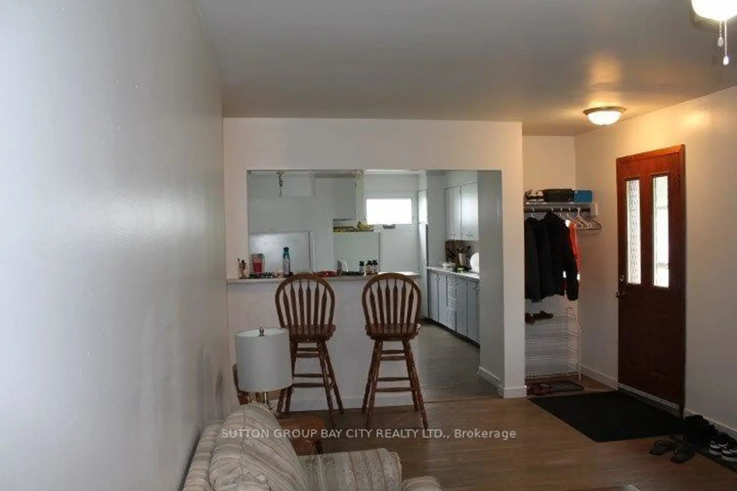 2804 Churchill Drive photo 4