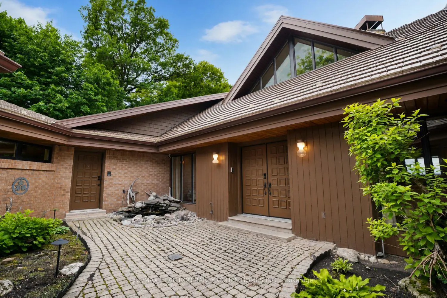 700 Lake Drive photo 5