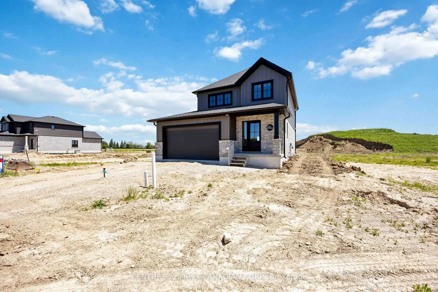 638 Ketter Way photo 2