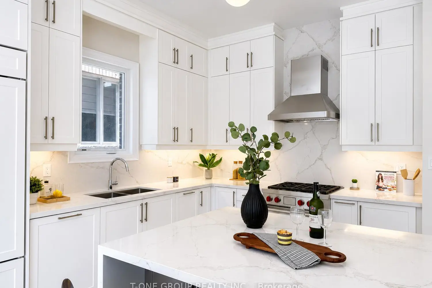 46 Boccella Crescent photo 2