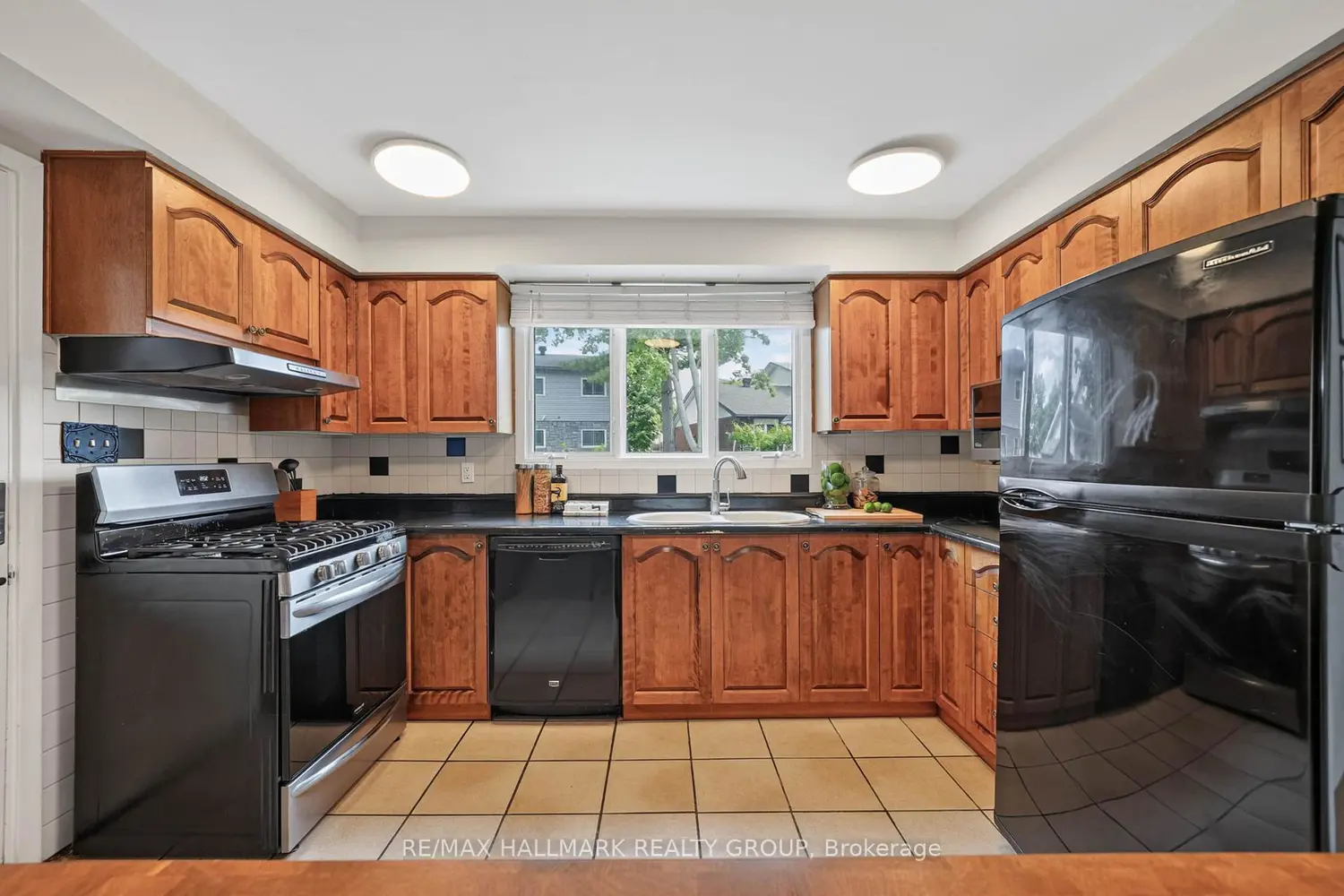 1038 Arnot Road photo 5