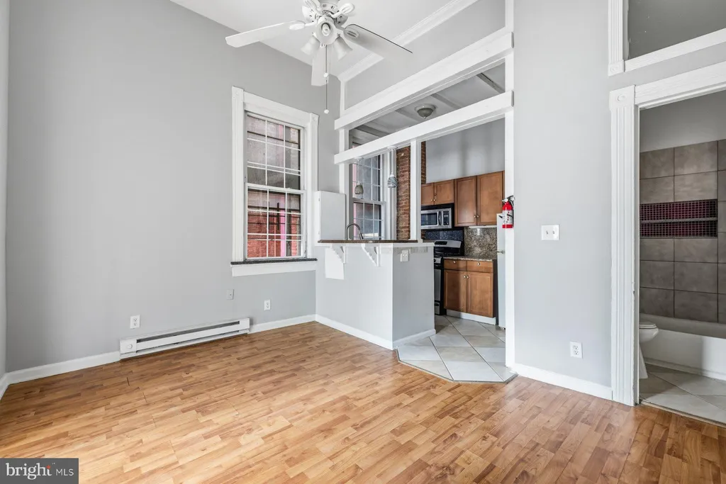 1405 Park Avenue, Baltimore, MD 21217 photo 4