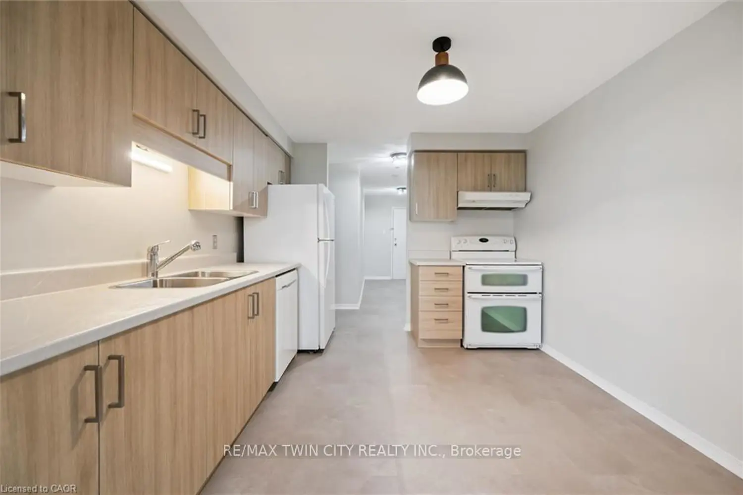 35 Green Valley Drive 1603 photo 5