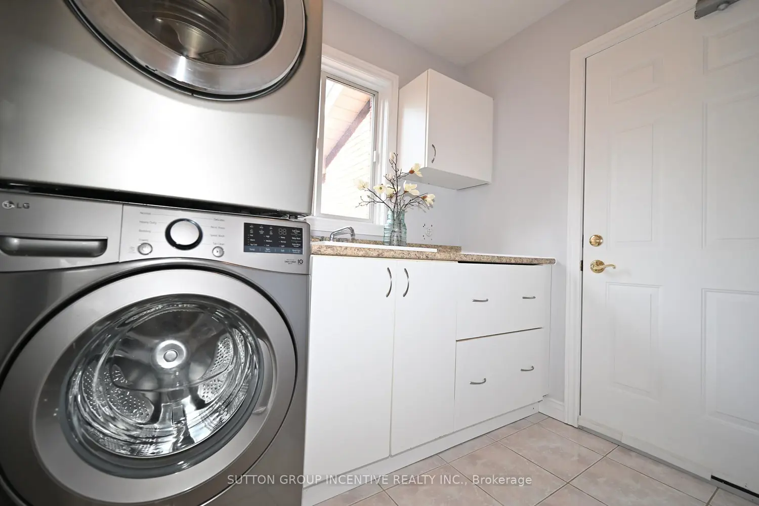 26 Warner Road photo 4