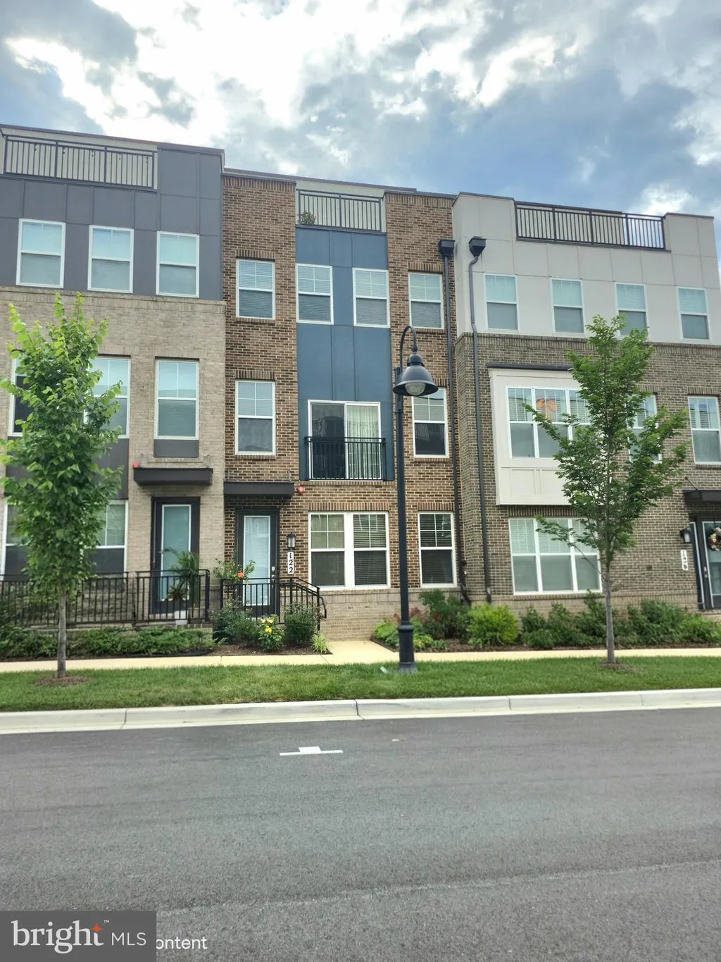 122 Dickenson Drive, Gaithersburg, MD 20878