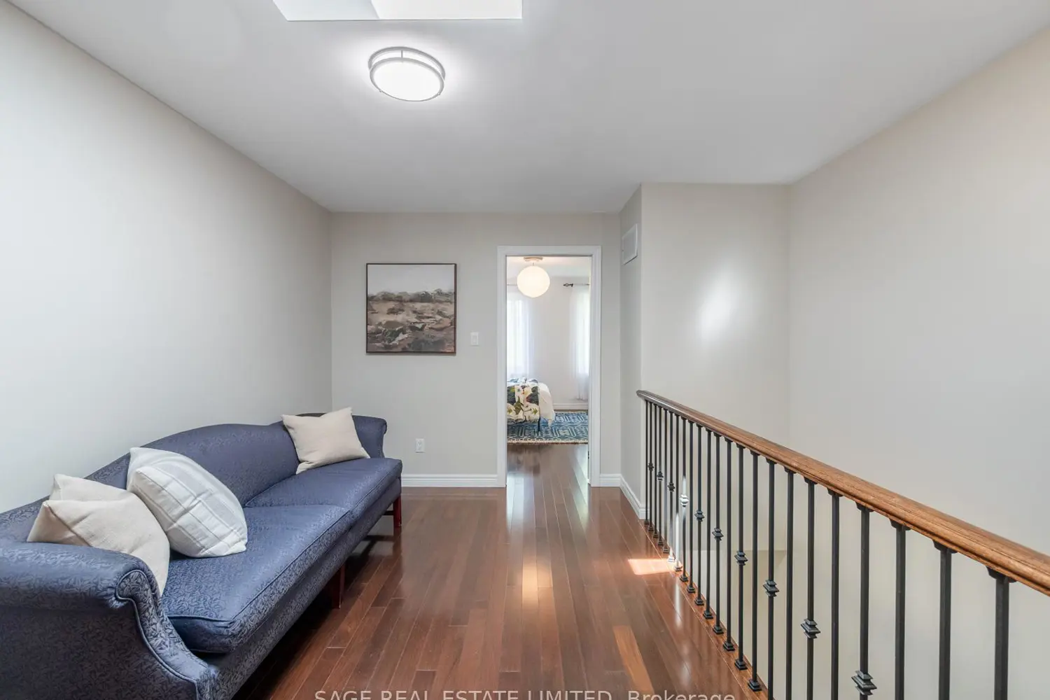 251A Chisholm Avenue photo 5