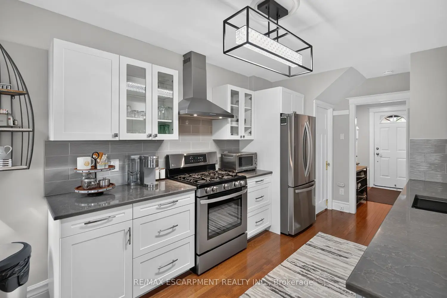 55 Cameron Avenue photo 3