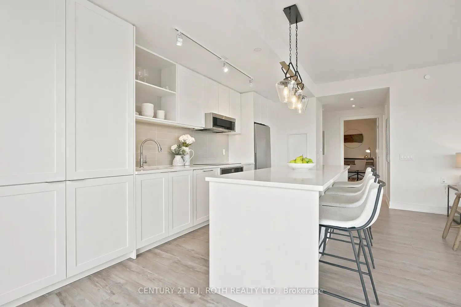 185 Dunlop Street 301 photo 3