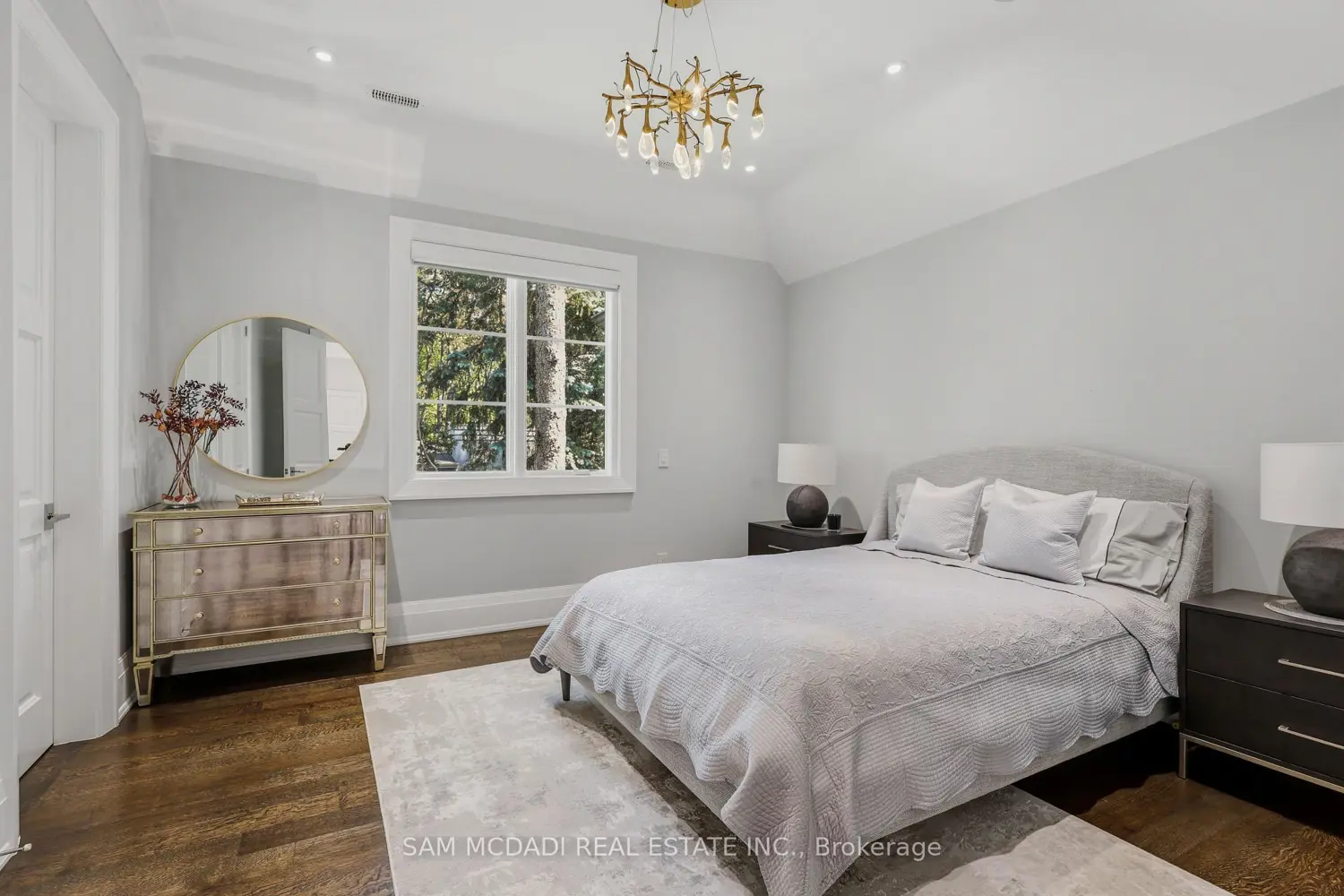 1342 Nocturne Court photo 3